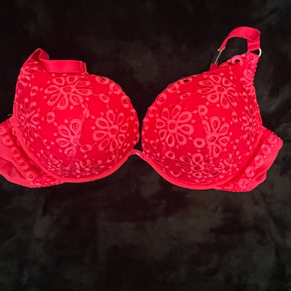 Brand New Victoria Secret Floral Women's Bra